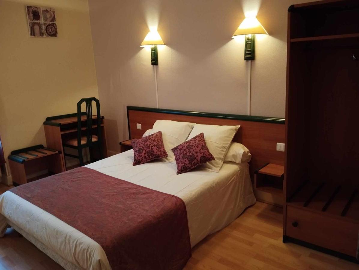 Hotel Moderne Prades-d'Aubrac Kültér fotó